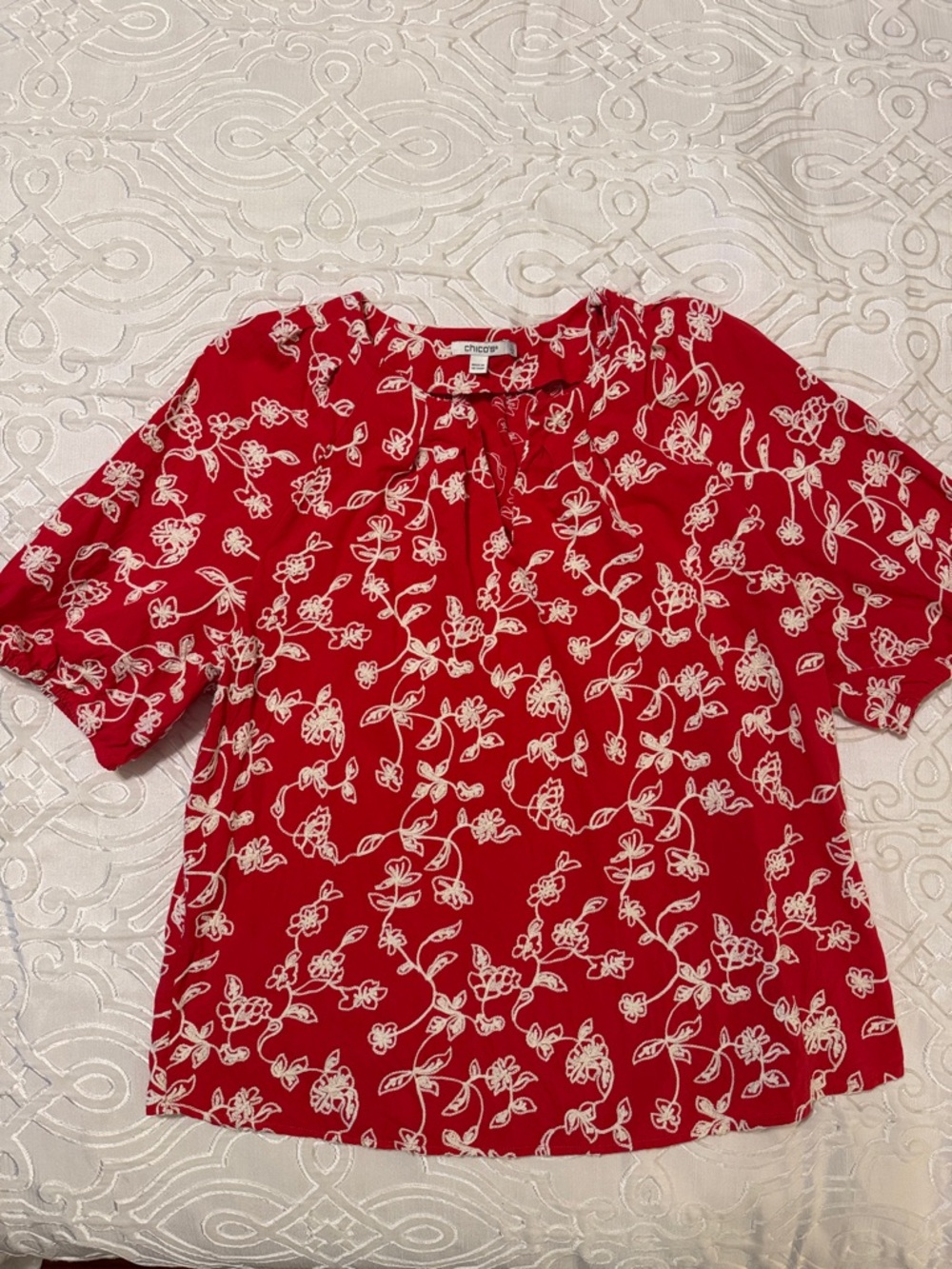 Chico's Red Floral Short-Sleeve Blouse with Outline Print